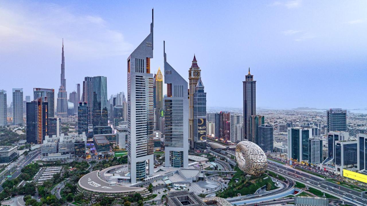 Jumeirah Emirates Towers Dubai Exterior photo