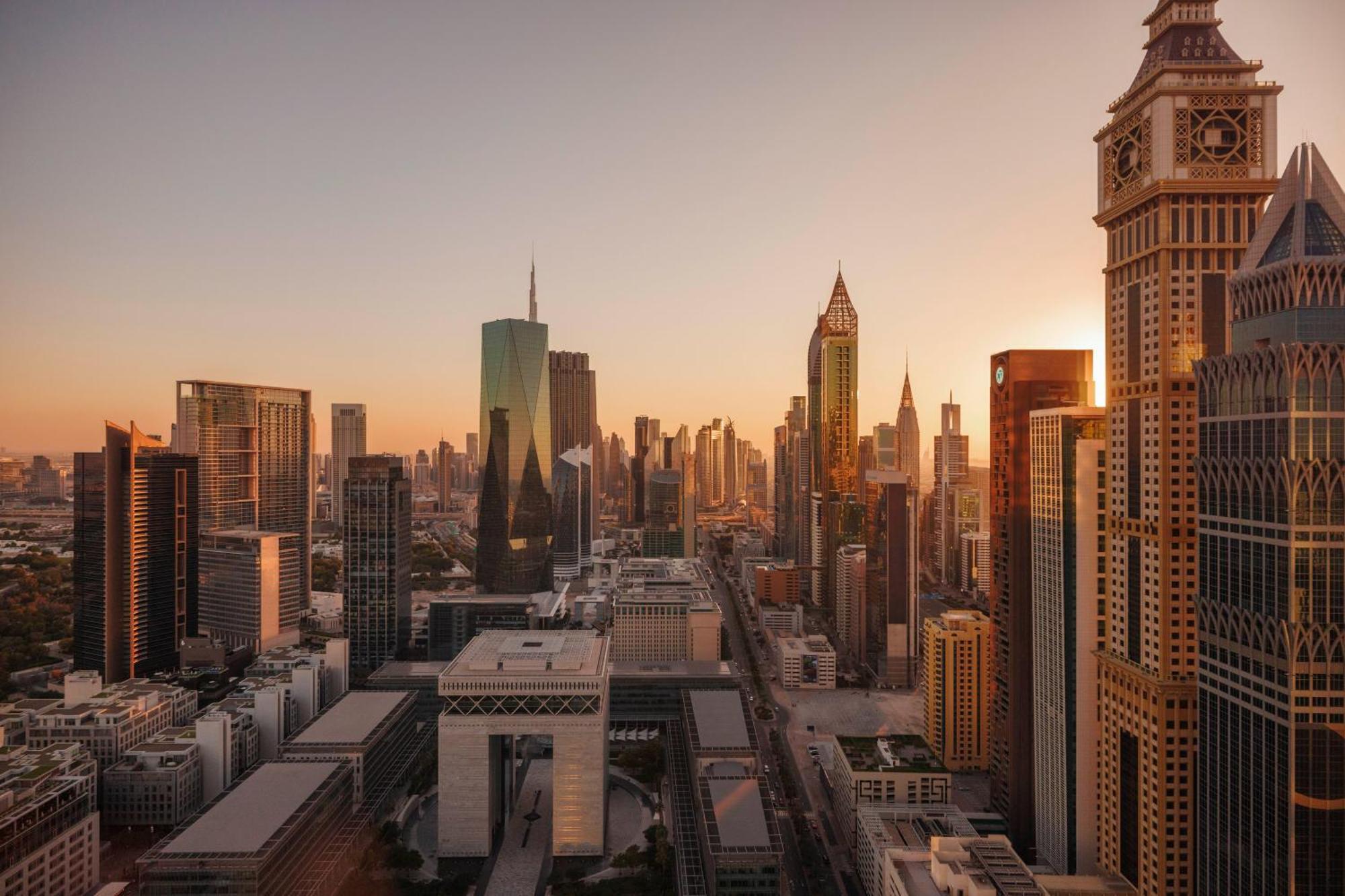 Jumeirah Emirates Towers Dubai Exterior photo Shanghai skyline