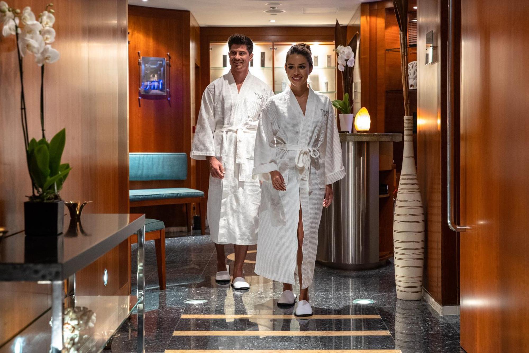 Jumeirah Emirates Towers Dubai Exterior photo The spa at the Four Seasons Hotel, Bangkok